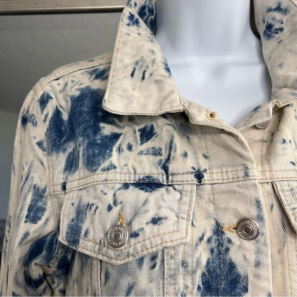 FREE PEOPLE Jones Tie Dye Blue Denim Jacket Size M. - Picture 5 of 11